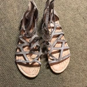 LADIES SANDALS SZ12